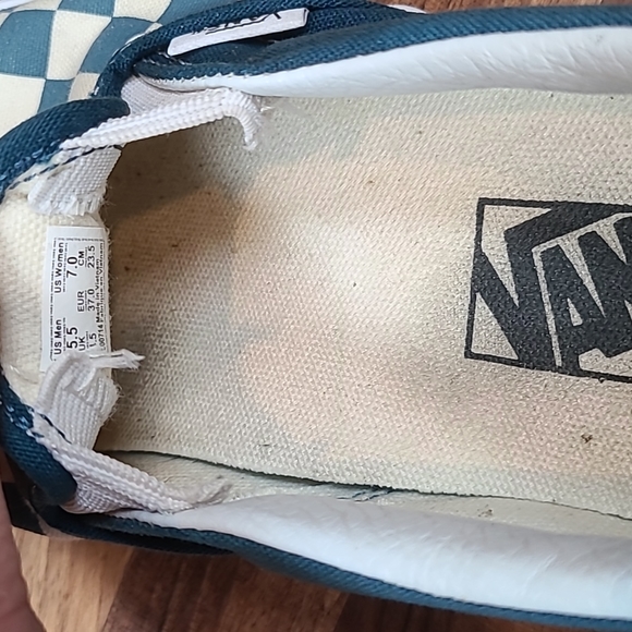 Vans unisex checkerboard slip-ons - Picture 2 of 3